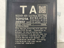 Load image into Gallery viewer, Computer Toyota Prius 2017 - NW418963
