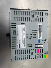 Load image into Gallery viewer, Radio Ford Escape 2016 - NW419621
