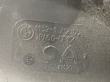 Load image into Gallery viewer, RADIATOR FAN ASSEMBLY 320i 323i 330i 99 00 01 02 - 06 - NW63710
