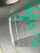 Load image into Gallery viewer, PARKLAMP Volvo XC90 2003 03 2004 04 2005 05 06 07 08 09 10 11 12 Right - NW421321
