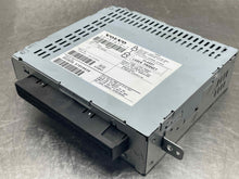 Load image into Gallery viewer, Radio Tuner Volvo XC90 2005 05 2006 06 Am Fm - NW421493
