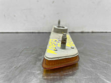 Load image into Gallery viewer, SIDE MARKER LAMP LIGHT Mountaineer 2002-2010 Bumper Mounted Left - NW81716
