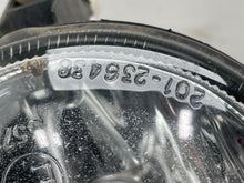 Load image into Gallery viewer, FOG LIGHT Jaguar XJ8 1998 98 1999 99 00 01 02 03 - NW82799
