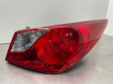 Load image into Gallery viewer, OUTER TAIL LIGHT LAMP Hyundai Sonata 11 12 13 14 Right - NW422730
