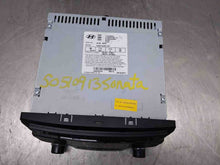 Load image into Gallery viewer, RADIO Hyundai Sonata 2013 13 2014 14 - NW422653
