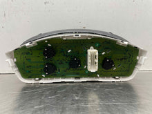Load image into Gallery viewer, Speedometer Cluster Mitsubishi Endeavor 2006 - NW423068
