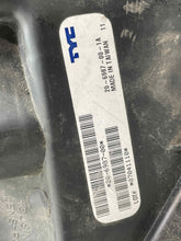 Load image into Gallery viewer, HEADLIGHT LAMP ASSEMBLY Mitsubishi Endeavor 04 05 06 07 08 Right - NW422973
