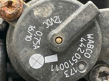 Load image into Gallery viewer, SUSPENSION AIR COMPRESSOR PUMP Audi A8 S8 2007-2016 - NW422831
