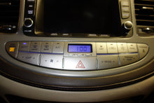 Load image into Gallery viewer, TEMPERATURE CONTROLS Hyundai Genesis 09 10 11 12 13 14 - NW100328
