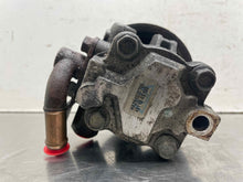 Load image into Gallery viewer, POWER STEERING PUMP Frontier Xterra 99 00 01 02 03 04 - NW424044
