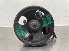 Load image into Gallery viewer, POWER STEERING PUMP Frontier Xterra 99 00 01 02 03 04 - NW424044

