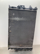 Load image into Gallery viewer, RADIATOR Land Rover LR2 2008 08 2009 09 2010 10 2011 11 - NW423987
