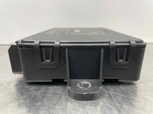 Load image into Gallery viewer, BODY CONTROL MODULE COMPUTER Evoque LR4 12 13 14 15 - NW423789

