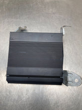 Load image into Gallery viewer, RADIO AMPLIFIER Acura TLX 2015 15 2016 16 2017 17 - NW423992
