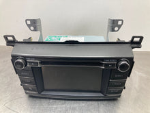 Load image into Gallery viewer, Radio  RAV4 2015 - NW424627
