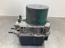 Load image into Gallery viewer, ABS Pump  RAV4 2015 - NW424181
