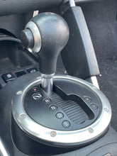 Load image into Gallery viewer, Floor Shifter Audi TT 2003 - NW424408
