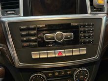 Load image into Gallery viewer, INFO-GPS SCREEN C250 C300 C350 C63 Gl350 Gl450 Gl550 GL63 AMG 12-16 - NW424625
