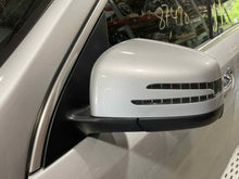 Load image into Gallery viewer, SIDE VIEW DOOR MIRROR Gl350 Gl450 Gl550 GL63 AMG 2013-2016 Left - NW424321
