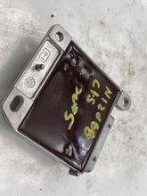 Load image into Gallery viewer, AIR BAG CONTROL MODULE COMPUTER Cadillac CTS 2005 05 - NW26102
