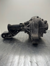 Load image into Gallery viewer, CARRIER ASSEMBLY Gl350 Gl450 Gl550 GL63 AMG GLE300 DCP 12-19 - NW424294
