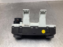 Load image into Gallery viewer, TEMPERATURE CONTROLS Hyundai Tucson 2014 14 2015 15 - NW424496

