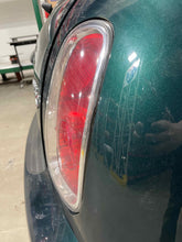 Load image into Gallery viewer, TAIL LIGHT LAMP ASSEMBLY Cooper Mini 1 02 03 04 05 06 07 08 Right - NW424748
