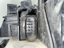 Load image into Gallery viewer, HEADLIGHT LAMP ASSEMBLY Audi Q7 2007 07 2008 08 2009 09 Right - NW102374
