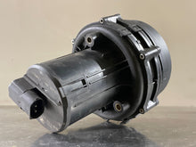 Load image into Gallery viewer, AIR INJECTION PUMP SMOG BMW 325i 2002 02 2003 03 2004 04 2005 05 2006 06 - NW8012
