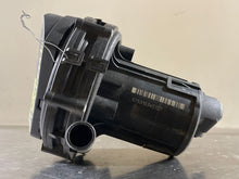 Load image into Gallery viewer, AIR INJECTION PUMP SMOG BMW 325i 2002 02 2003 03 2004 04 2005 05 2006 06 - NW8012

