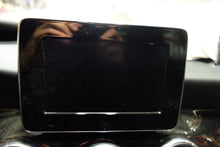 Load image into Gallery viewer, Info-Gps Screen  MERCEDES GLA-CLASS 2015 - NW105678
