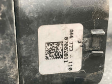 Load image into Gallery viewer, RADIATOR FAN ASSEMBLY Audi A8 2011 11 2012 12 2013 13 2014 14 - NW425591
