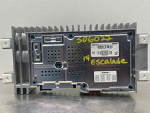 Load image into Gallery viewer, Radio  ESCALADE ESV 2014 - NW425703
