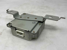 Load image into Gallery viewer, Transfer Case Computer FX35 FX45 2003 03 2004 04 2005 05 06 07 08 - NW31431
