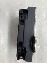 Load image into Gallery viewer, FUEL PUMP CONTROL MODULE COMPUTER B250 E250 Van C250 C300 C350 C63 CL550 11-16 - NW35190
