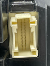 Load image into Gallery viewer, SPEEDOMETER CLUSTER Mercedes-Benz C230 C300 C350 2008 08 - NW160990
