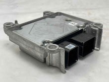 Load image into Gallery viewer, Air Bag Computer Land Rover LR2 2008 08 2009 09 2010 10 2011 11 - NW36995
