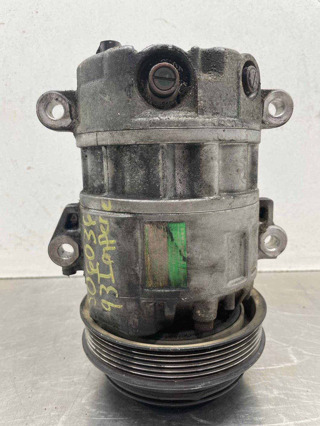 AC Compressor Chrysler Imperial 1993 - NW426820