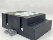 Load image into Gallery viewer, Fuel pump computer BMW 330i 328i 528i 525i 530i 2004 04 05 06 07 08 - 11 - NW29662
