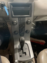 Load image into Gallery viewer, RADIO CONTROL Volvo C30 S40 V50 2004 04 2005 05 2006 06 2007 07 - NW427852
