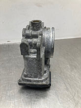 Load image into Gallery viewer, THROTTLE BODY Volvo S40 V70 2004 04 05 06 07 08 - NW427938
