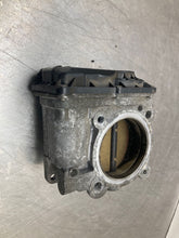 Load image into Gallery viewer, THROTTLE BODY Volvo S40 V70 2004 04 05 06 07 08 - NW427938
