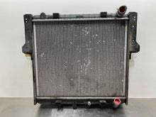 Load image into Gallery viewer, RADIATOR Range Rover 1999 99 2000 00 2001 01 2002 02 - NW429200
