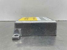 Load image into Gallery viewer, AIR BAG COMPUTER Range Rover 1999 99 2000 00 01 02 - NW428959
