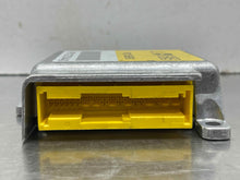 Load image into Gallery viewer, AIR BAG COMPUTER Range Rover 1999 99 2000 00 01 02 - NW428959
