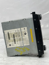 Load image into Gallery viewer, RADIO Volkswagen Routan 2009 09 2010 10 2011 11 - NW140218
