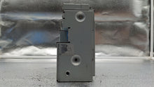 Load image into Gallery viewer, Navigation Display Screen Land Rover LR2 2008 08 2009 09 2010 10 2011 11 - NW105752
