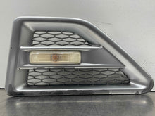 Load image into Gallery viewer, SIDE MARKER LAMP LIGHT LR2 LR3 Range Rover Sport 09-16 Fender Mounted - NW83391
