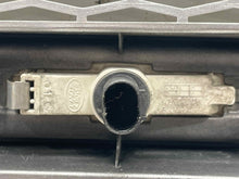 Load image into Gallery viewer, SIDE MARKER LAMP LIGHT LR2 LR3 Range Rover Sport 09-16 Fender Mounted - NW83391
