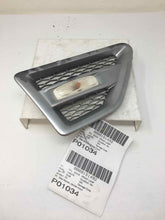 Load image into Gallery viewer, SIDE MARKER LAMP LIGHT LR2 LR3 Range Rover Sport 09-16 Fender Mounted - NW83392

